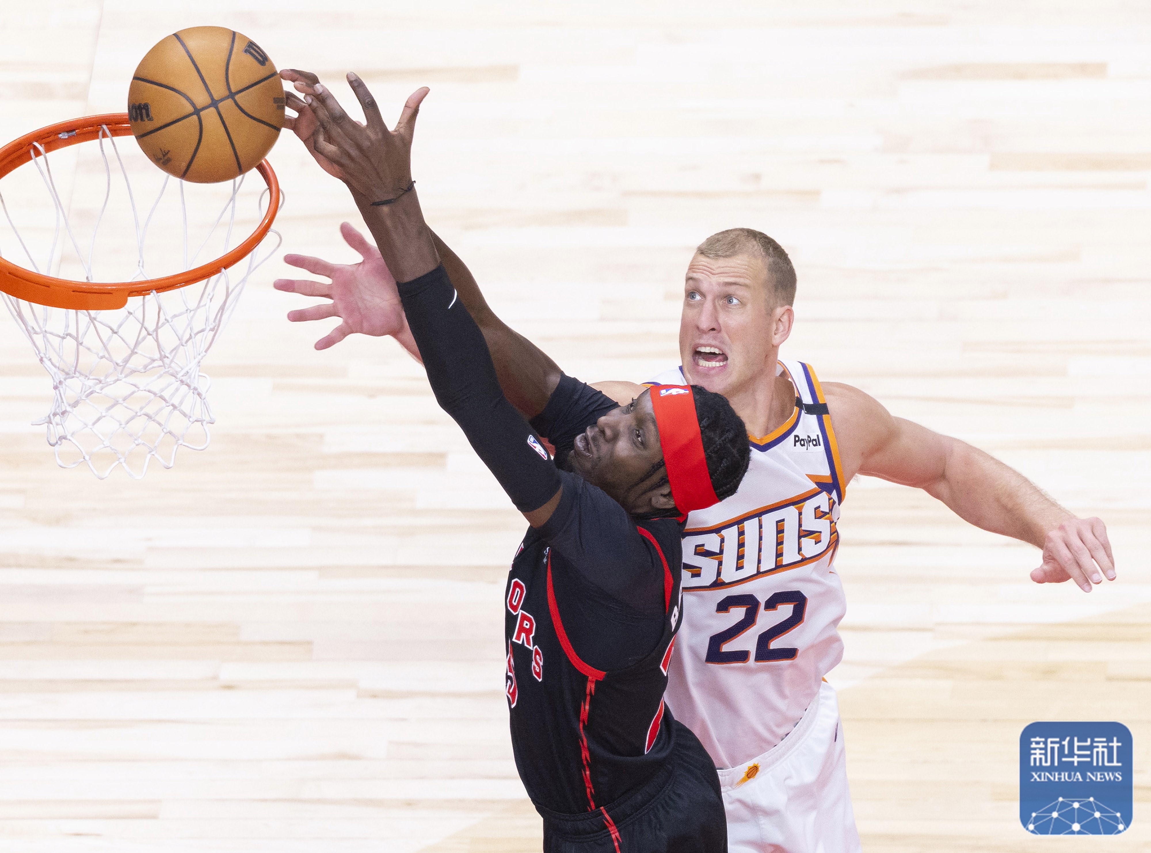 猛龙队率先赢得NBA总决赛胜利